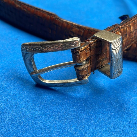 Bill Adler studio men’s leather tooled belt - Picture 2 of 5